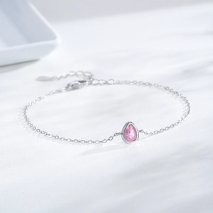 Bracelet élégant en argent S925 avec une pierre de zircon rose en forme de goutte