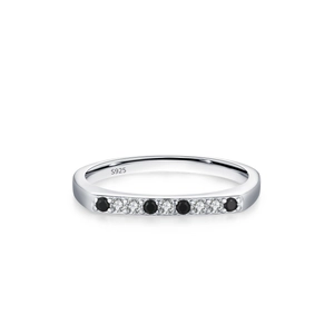 Vintage S925 Sterlingsilber Ring mit minimalistischen schwarzen und weißen Zirkonia