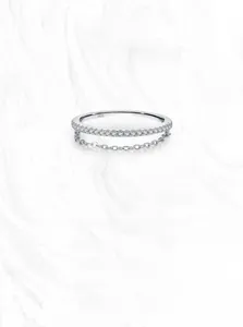 Detailed close-up of S925 sterling silver ring featuring a double-layer pavé diamond chain