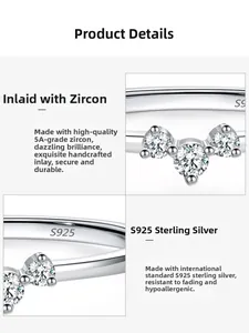 Macro de la bague en argent S925 montrant les zircons 5A et le poinçon de garantie