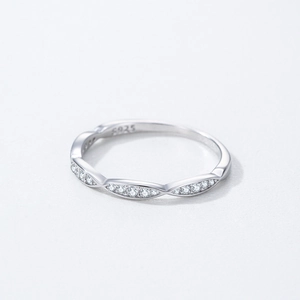 Minimalist S925 sterling silver interwoven ring for women with marquise shaped micro diamonds