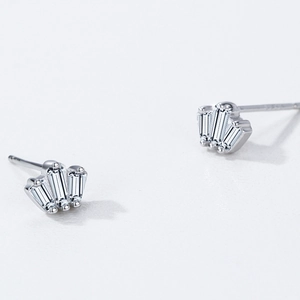 Boucles d'oreilles couronne en argent S925 avec pierres de taille baguette