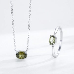 Elegant S925 silver jewelry set with oval olive green gemstone necklace and ring