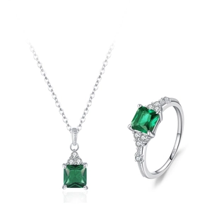 Set gioielli in argento S925 con collana e anello con zircone verde taglio smeraldo