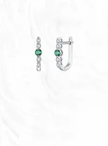 Détails des boucles d'oreilles en argent S925 en forme de U avec pierres vert émeraude