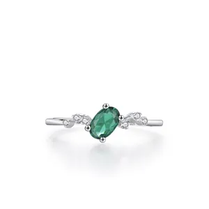 Anello in Argento Sterling 925 con Zirconia Verde Ovale per Donna Lusso Minimalista Look Smeraldo Intarsiato in Zirconia Anello di Moda
