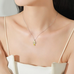 925 Sterling silver clownfish pendant necklace with enamel details and zircon accents