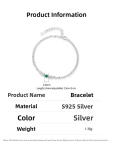 Detail eines S925 Sterlingsilber Doppelarmbands mit grünem Stein und Mikro-Diamantbesatz
