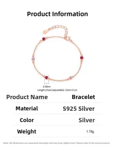 Makro-Detail der S925 Sterlingsilber-Kette mit rosa Diamanten und Karabinerverschluss