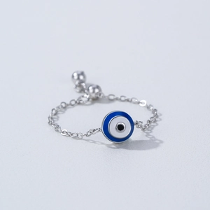 Adjustable S925 sterling silver chain ring with blue enamel evil eye charm pendant