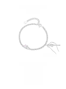 Detail of S925 sterling silver double-layer bracelet with pink heart-shaped zircon