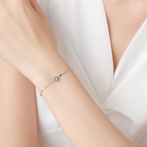 Bracelet élégant en argent sterling 925 avec diamant bleu étincelant pour femme