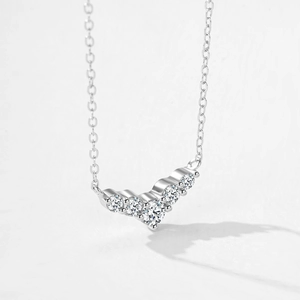 S925 sterling silver V-shaped necklace with five gradient round sparkling zircon stones