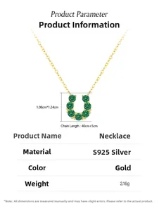 Détails du collier fer à cheval en argent S925 avec cristaux verts et finition dorée