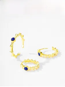 Detail of S925 silver bamboo ring with blue lapis stone and hallmark engraving
