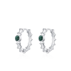 Créoles en argent 925 avec pierres de malachite et design unique de pointes bambou