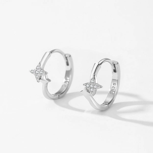 Elegante S925 Sterling Silber Stern Ohrringe mit funkelnden Zirkonia Steinen besetzt