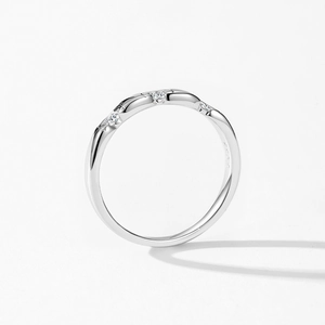 S925 sterling silver geometric wave ring with three sparkling round cubic zirconia stones