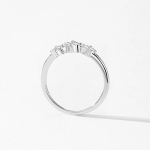 Bague élégante en argent sterling 925 avec cinq étoiles étincelantes en zircone cubique