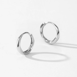Minimalist S925 sterling silver hoop earrings with modern twisted organic lines design