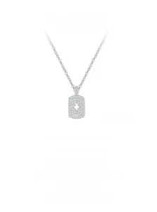 Vue détaillée du pendentif étoile en argent 925 serti de zircons brillants pavés