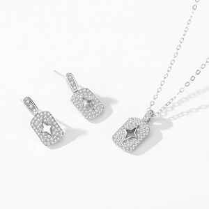 925 Silber Schmuckset mit Stern-Halskette und funkelnden Ohrsteckern für Damen