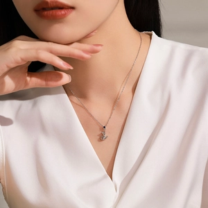Collier chat en argent sterling 925 avec une pierre précieuse bleue ronde pour femmes