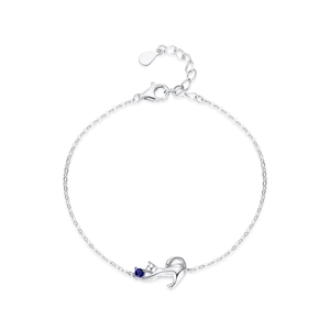 Minimalist S925 sterling silver cat bracelet featuring a sparkling blue gemstone pendant