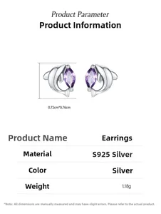 Vue détaillée des boucles d'oreilles dauphin en argent S925 avec pierre violette