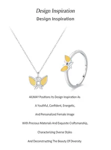Détail de la parure de bijoux papillon en émail jaune en argent S925 massif