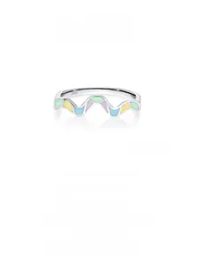 Macro shot of 925 silver wave ring with colorful rainbow enamel and S925 engraving