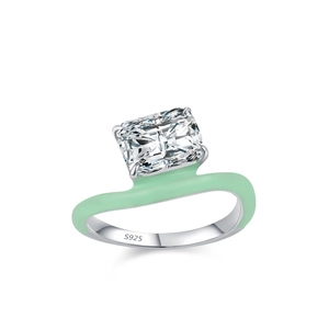 Bague luxueuse en argent 925 avec cristal carré et revêtement émail vert menthe