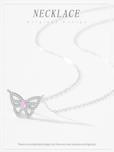 Nahaufnahme des S925 Silber-Schmetterlingsanhängers mit rosa Stein und Zirkon-Besatz