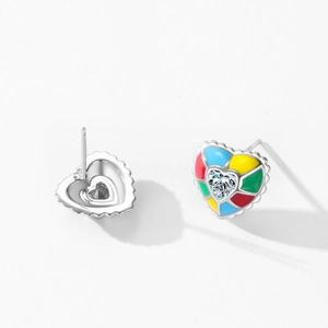 Boucles d'oreilles cœur en argent 925 avec émail coloré et oxyde de zirconium
