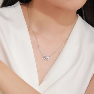 S925 Sterling Silber Halskette mit Schmetterlingsanhänger, rosa Edelstein und Zirkonia