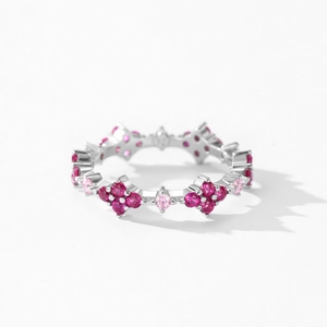 Bague en argent S925 avec trèfles à quatre feuilles rose rouge et diamants roses sur blanc