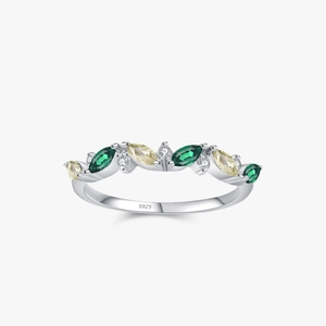S925 sterling silver ring featuring green marquise zircon and dainty leaf patterns