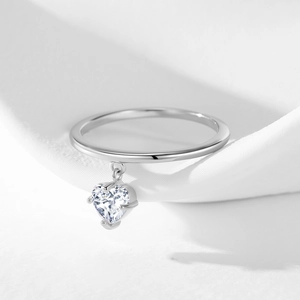 925 sterling silver ring featuring a sparkling heart-shaped zircon pendant on a sleek band