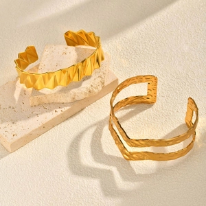 Ensemble de bracelets ouverts dorés en acier inoxydable à motif vagues et géométrique