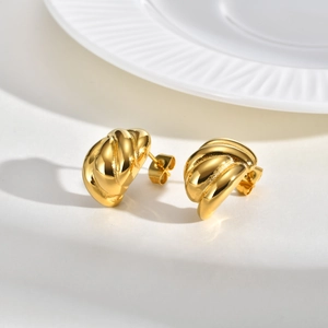 Minimalist Gold Plated Stainless Steel Twisted Hoop Earrings For Women Elegant Croissant Screw Design Geometric Stud Earrings