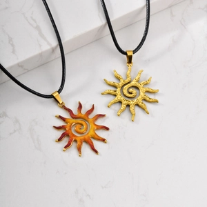 Luxury stainless steel sun totem pendant necklaces with hammered texture and sunburst design