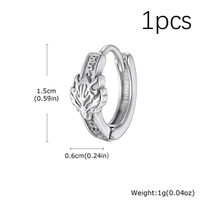 Detail view of silver punk wolf head hoop earring with size dimensions and 925 silver mark