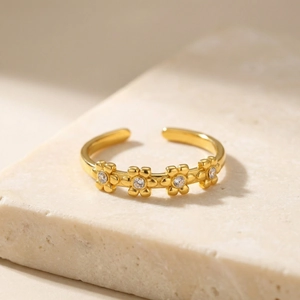 Stainless Steel Gold Plated Flower Open Ring For Women Elegant Rhinestone Inlaid Adjustable Floral Ring Sweet Jewelry