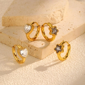 Boucles d'oreilles créoles en acier plaqué or 18K avec zircons en forme d'étoile et cœur