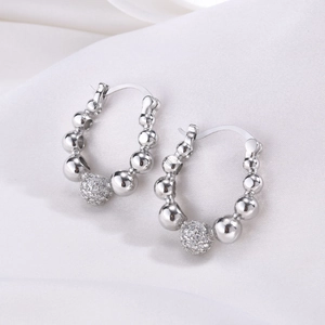 Créoles en argent en forme de C avec perles et zircon brillant serti au centre de l'anneau