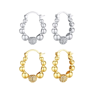 Boucles d'oreilles créoles perlées dorées et argentées avec boules pavées de zircons