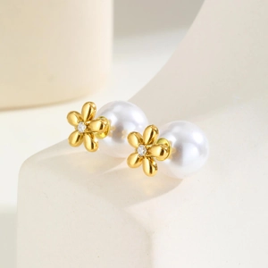 Blumen Künstliche Perlen Steckerohrringe 18K Vergoldetes Messing Zirkonia Blumendesign Edelstahl Ohrstecker Elegant Französisch Retro