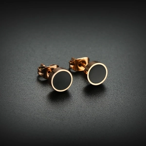 Boucles d'oreilles minimalistes en acier titane rose doré avec insert acrylique noir