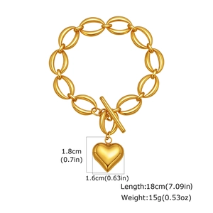 Bracelet chaîne dorée avec pendentif cœur, fermoir en T, longueur 18 cm et poids de 15 g