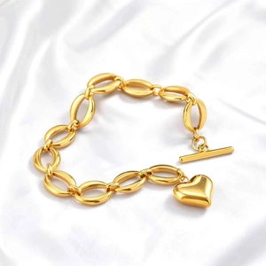 Bracelet chaîne en acier inoxydable doré avec pendentif cœur et fermoir à bascule